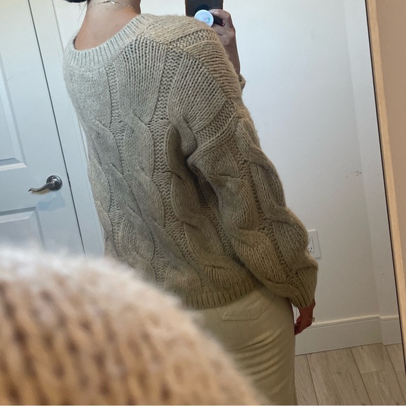 Mavi Oversized Sweater - Picture 10 of 14